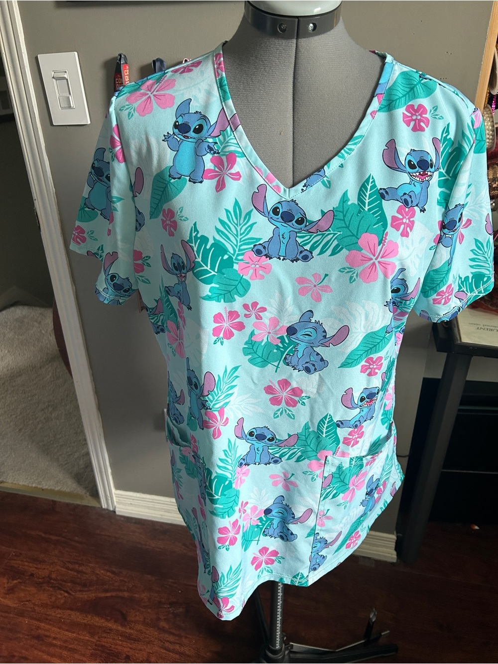 Lilo Scrub Top. Size Medium. Gently Worn